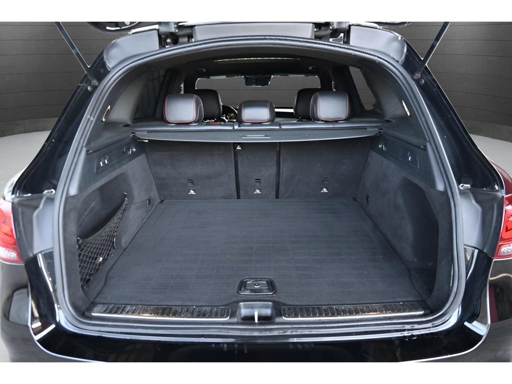 Used 2021 Mercedes-Benz GLC 43 AMG 4MATIC w/ Multimedia Package image 43