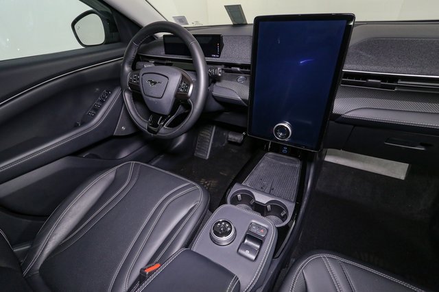Used 2024 Ford Mustang Mach-E Premium image 17