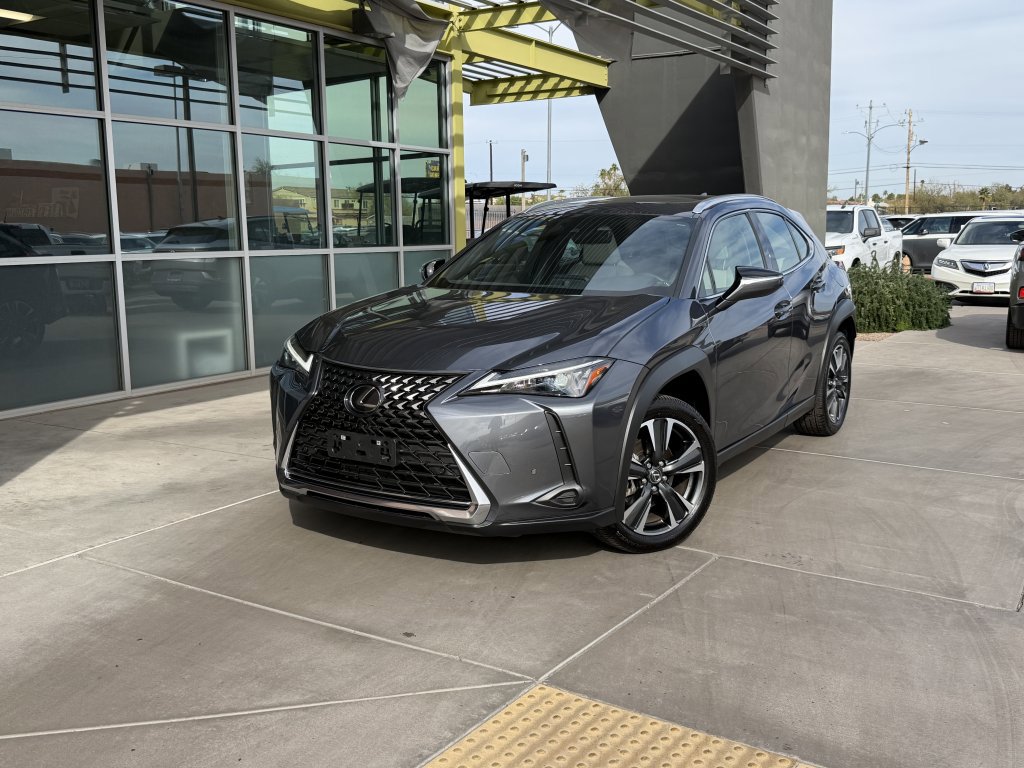 Used 2024 Lexus UX 250h FWD image 2
