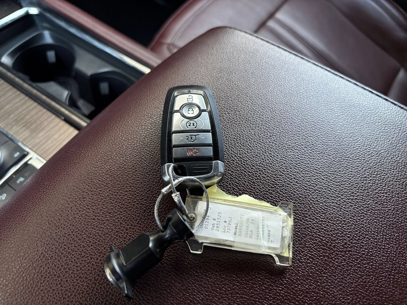 Used 2024 Ford Expedition Limited AWD/4WD image 21