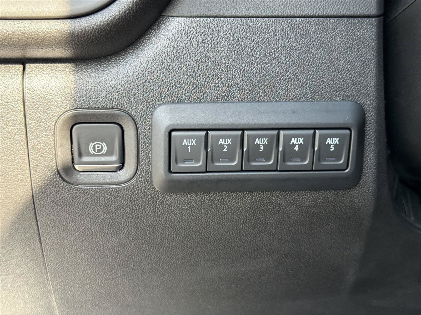 New 2025 GMC Sierra 2500 Pro w/ Convenience Package RWD image 20