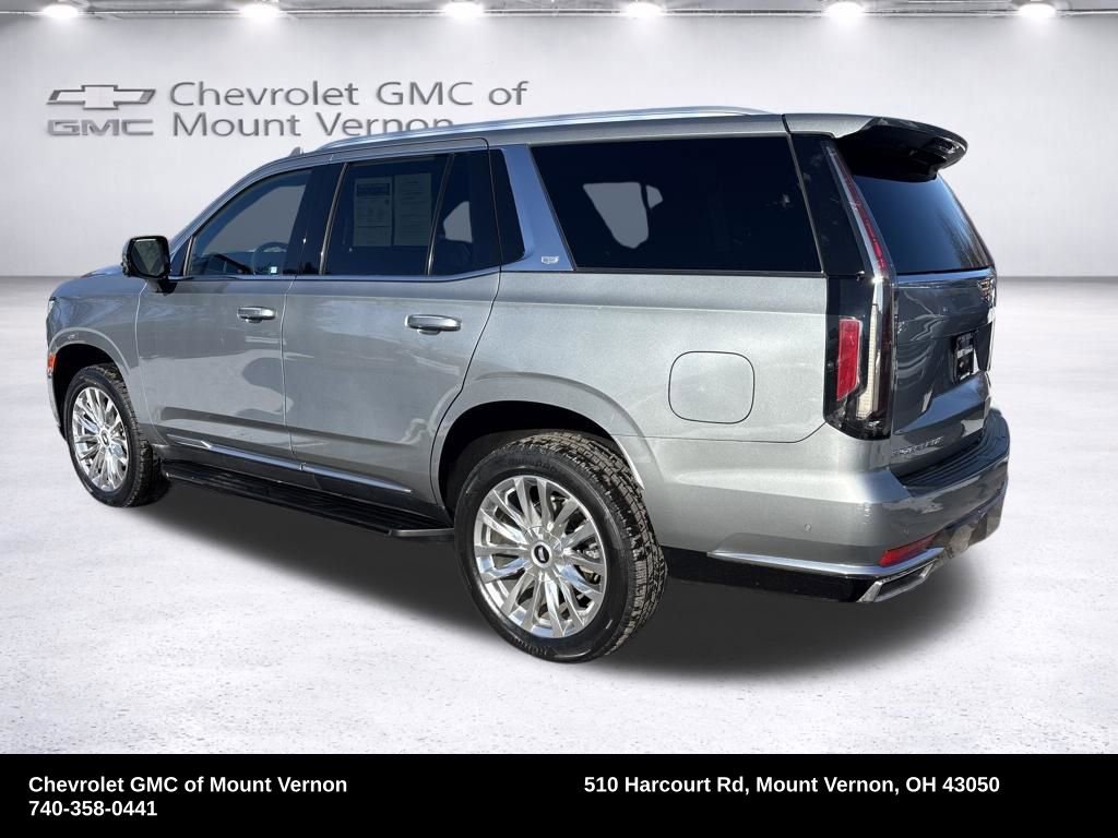 Used 2023 Cadillac Escalade Premium Luxury image 3