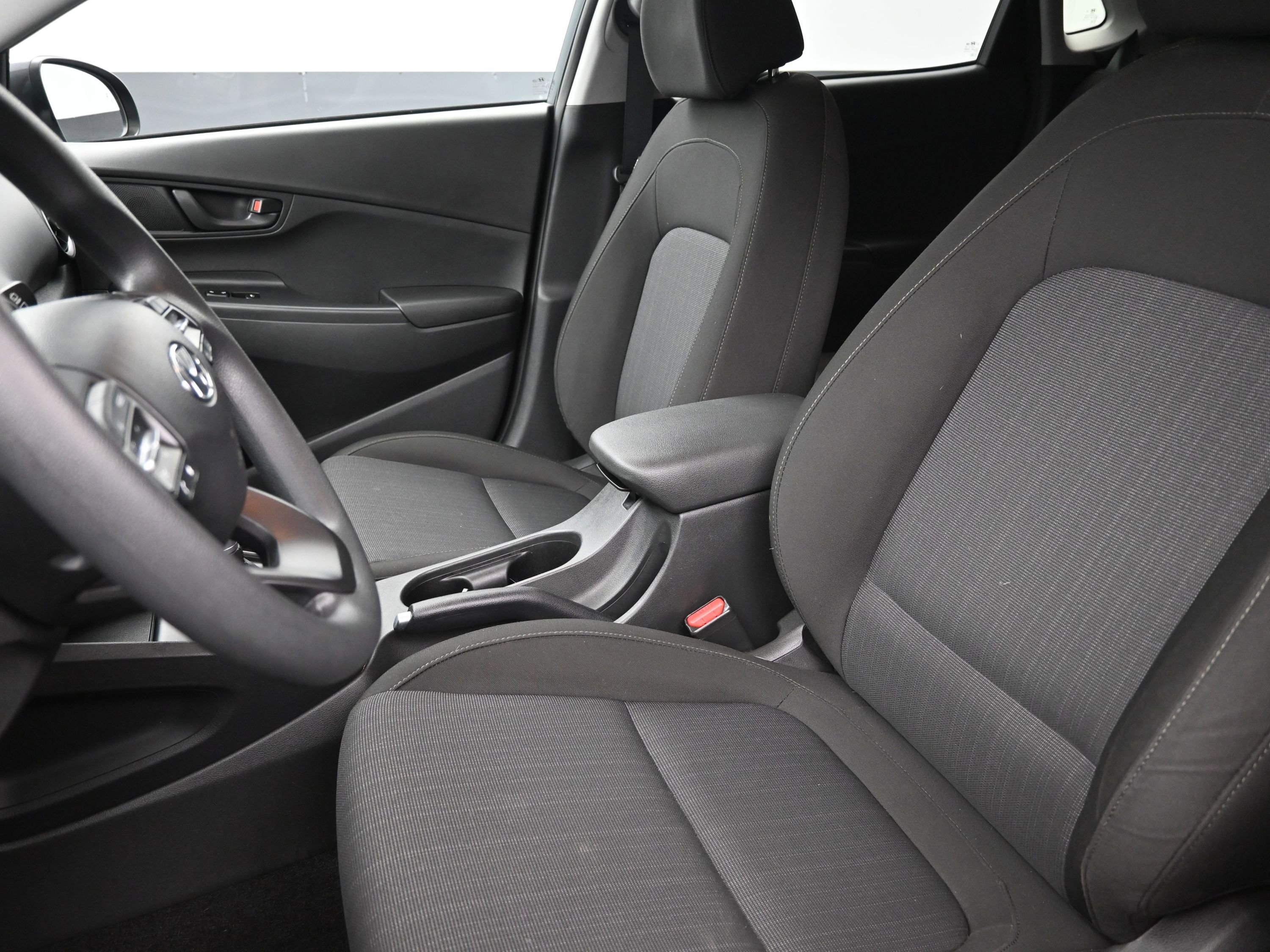 Used 2022 Hyundai Kona SEL image 11