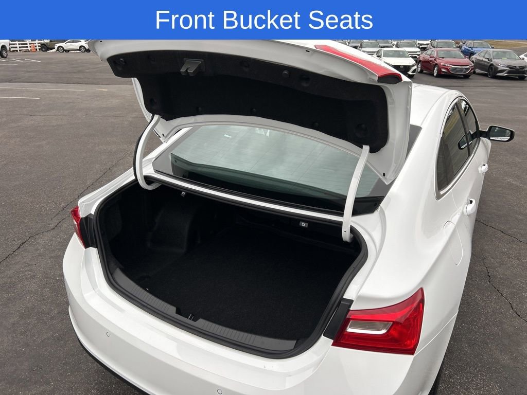 Used 2025 Chevrolet Malibu LT image 14