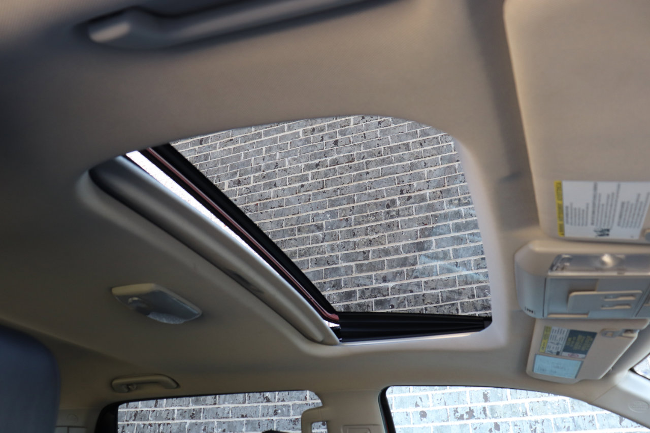 Used 2016 Toyota Tundra Platinum image 30