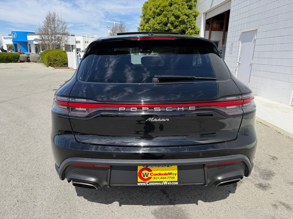 Used 2024 Porsche Macan AWD/4WD image 5