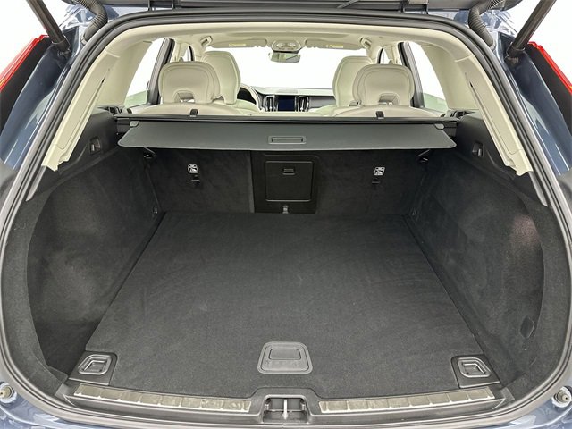 Certified 2023 Volvo XC60 B5 Plus w/ Climate Package image 24
