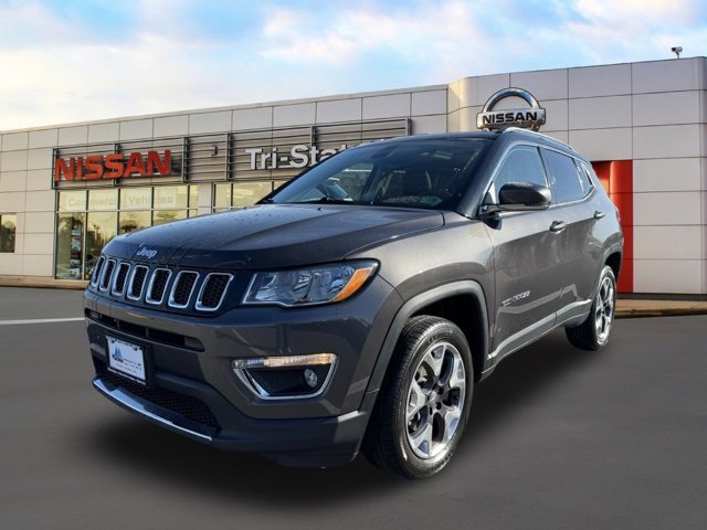 Used 2018 Jeep Compass Limited w/ Navigation Group image 2