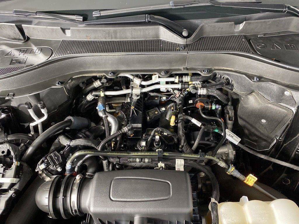 Used 2023 Ford Explorer XLT AWD/4WD image 42