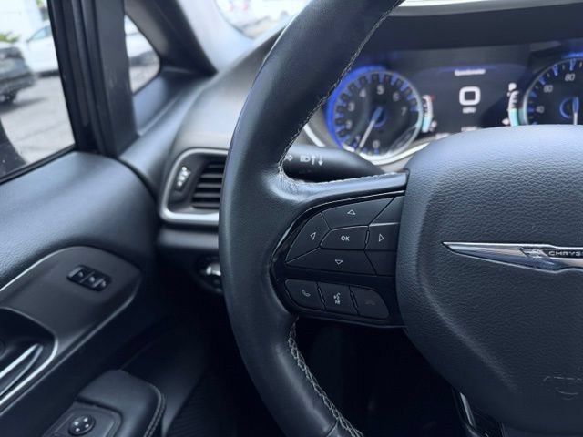 Used 2020 Chrysler Pacifica Touring-L w/ Advanced Safetytec Group AWD/4WD image 41