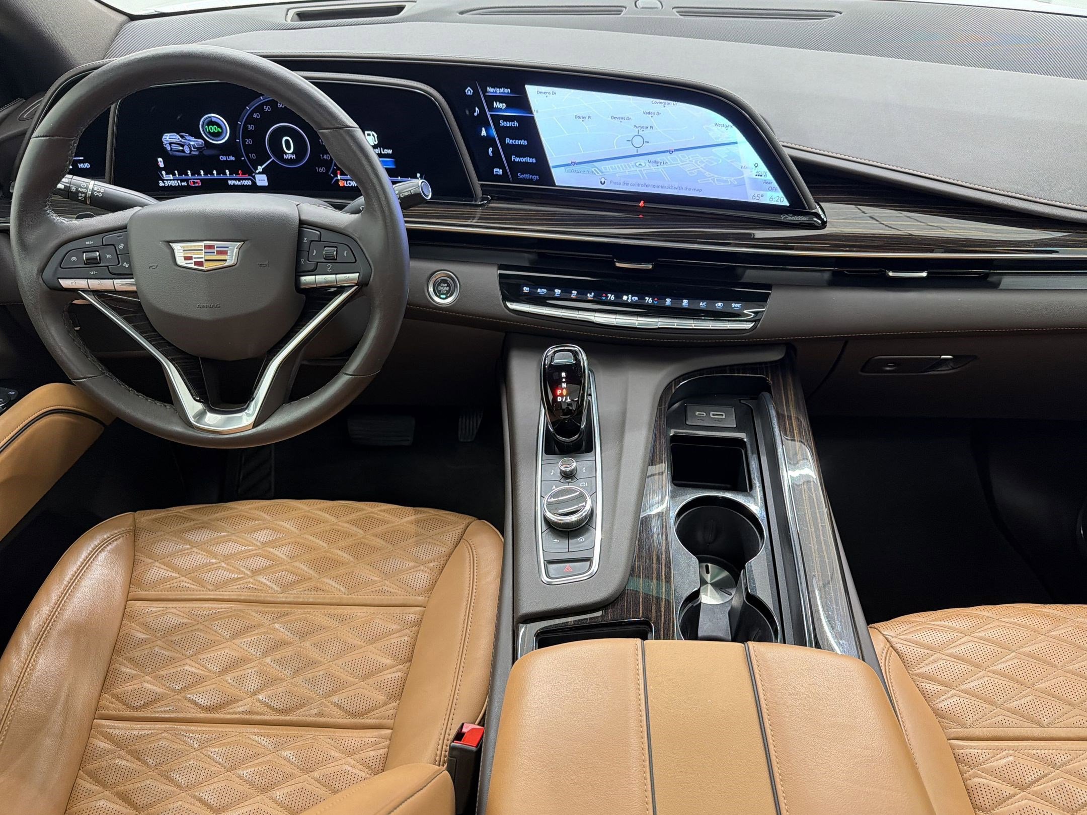 Used 2021 Cadillac Escalade Premium Luxury image 17