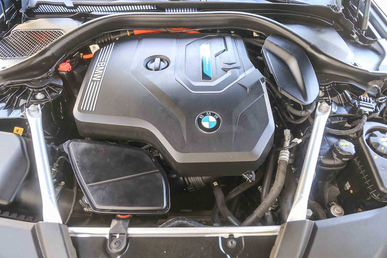 Certified 2023 BMW 530e w/ M Sport Package image 23