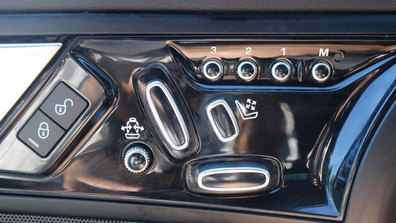 Used 2015 Jaguar F-TYPE S RWD image 11