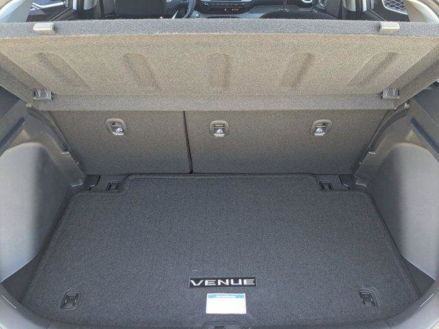 New 2025 Hyundai Venue SEL image 15