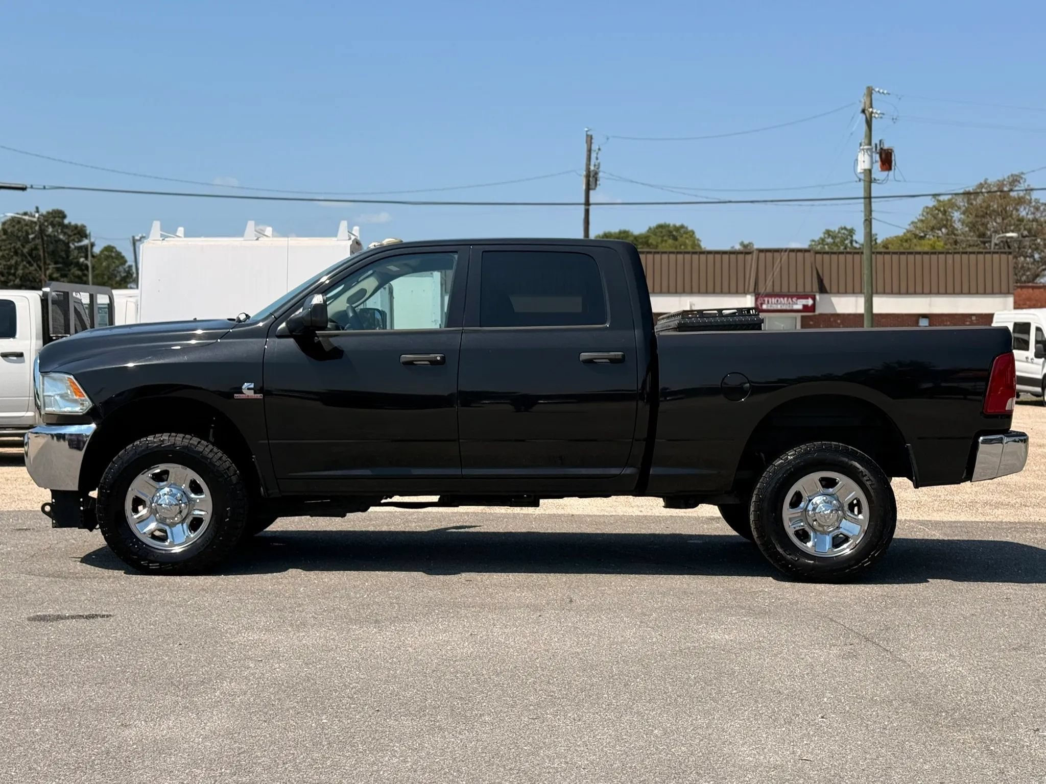 Used 2015 RAM 2500 Tradesman w/ Chrome Appearance Group AWD/4WD image 6