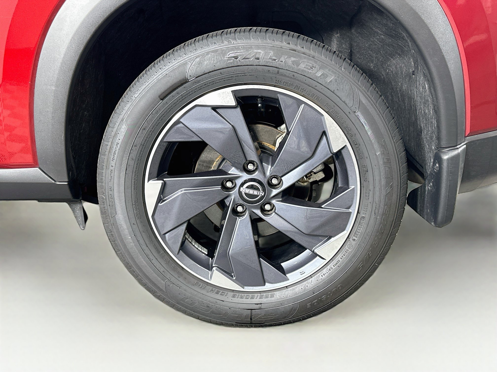 Used 2026 Nissan Rogue SV FWD image 11