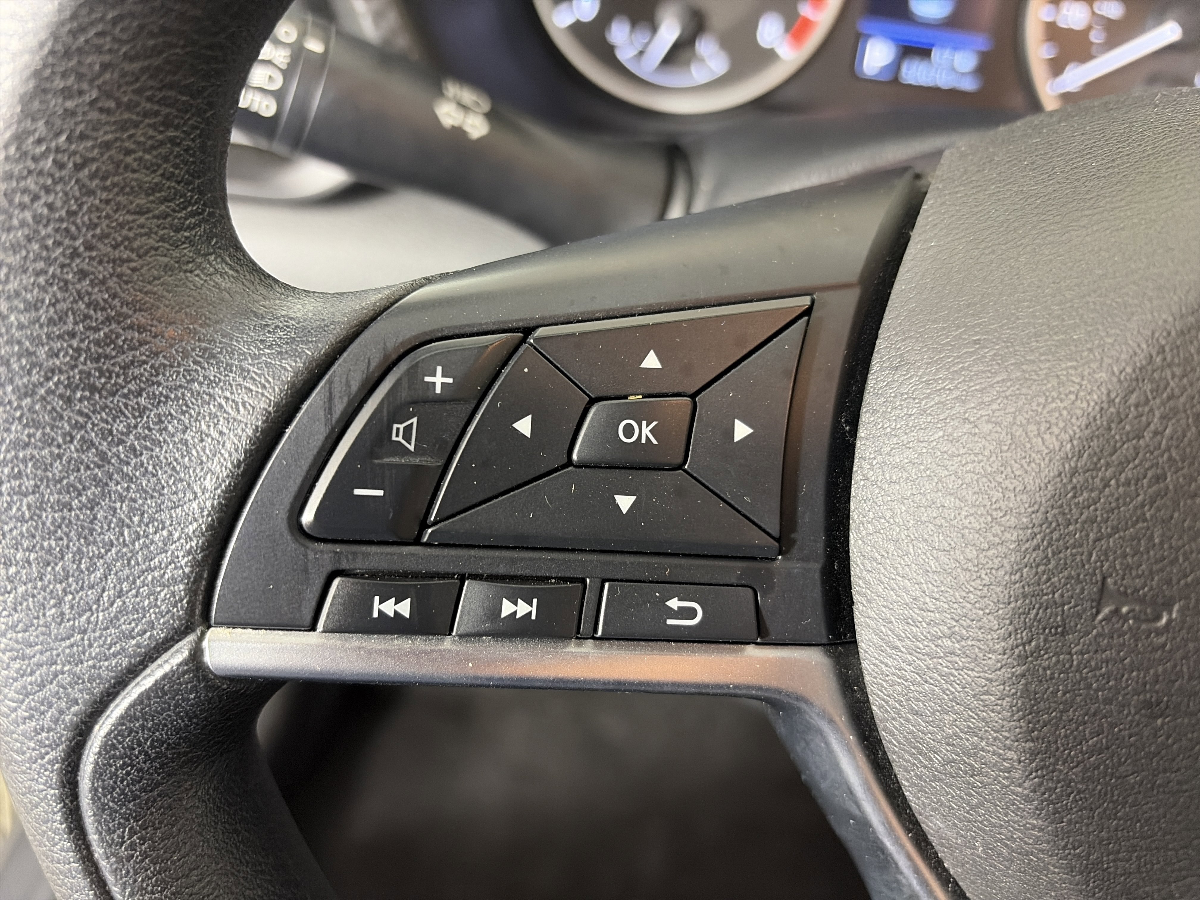 Used 2021 Nissan Sentra S FWD image 28
