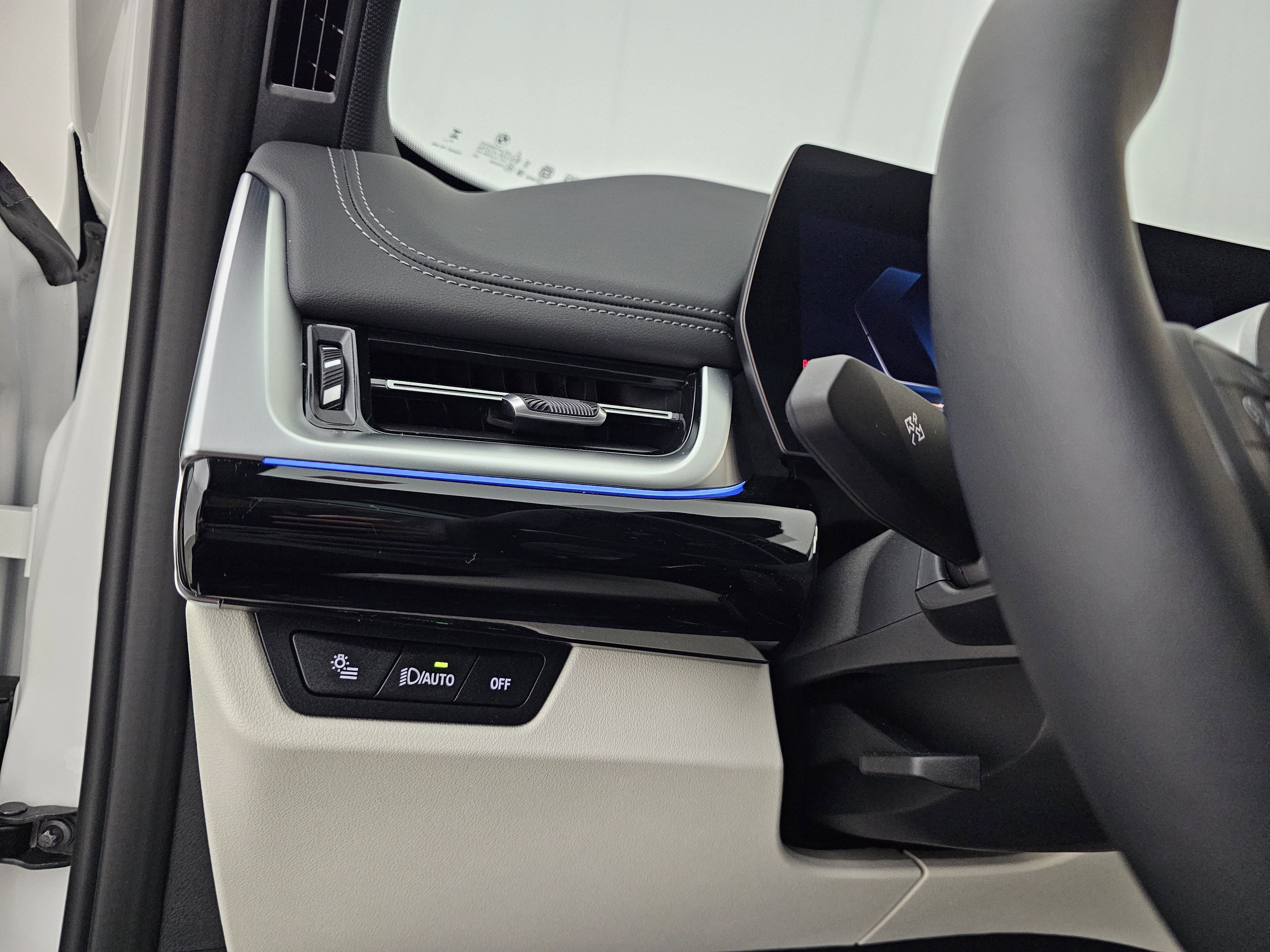 Used 2026 BMW X1 xDrive28i w/ Convenience Package image 8