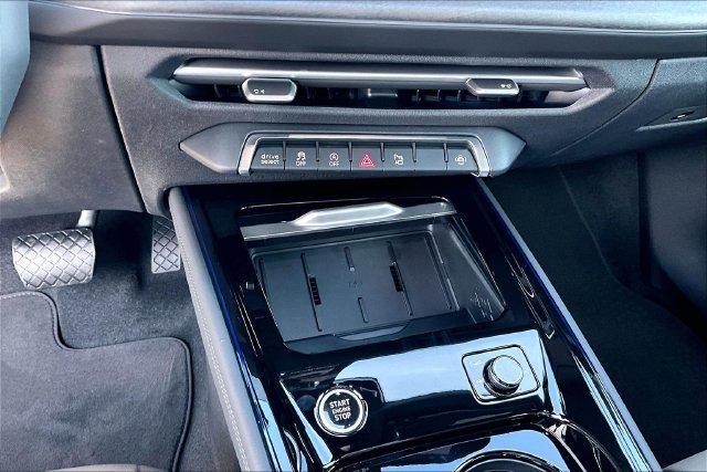 New 2026 Audi Q3 quattro 2.0T AWD/4WD image 26