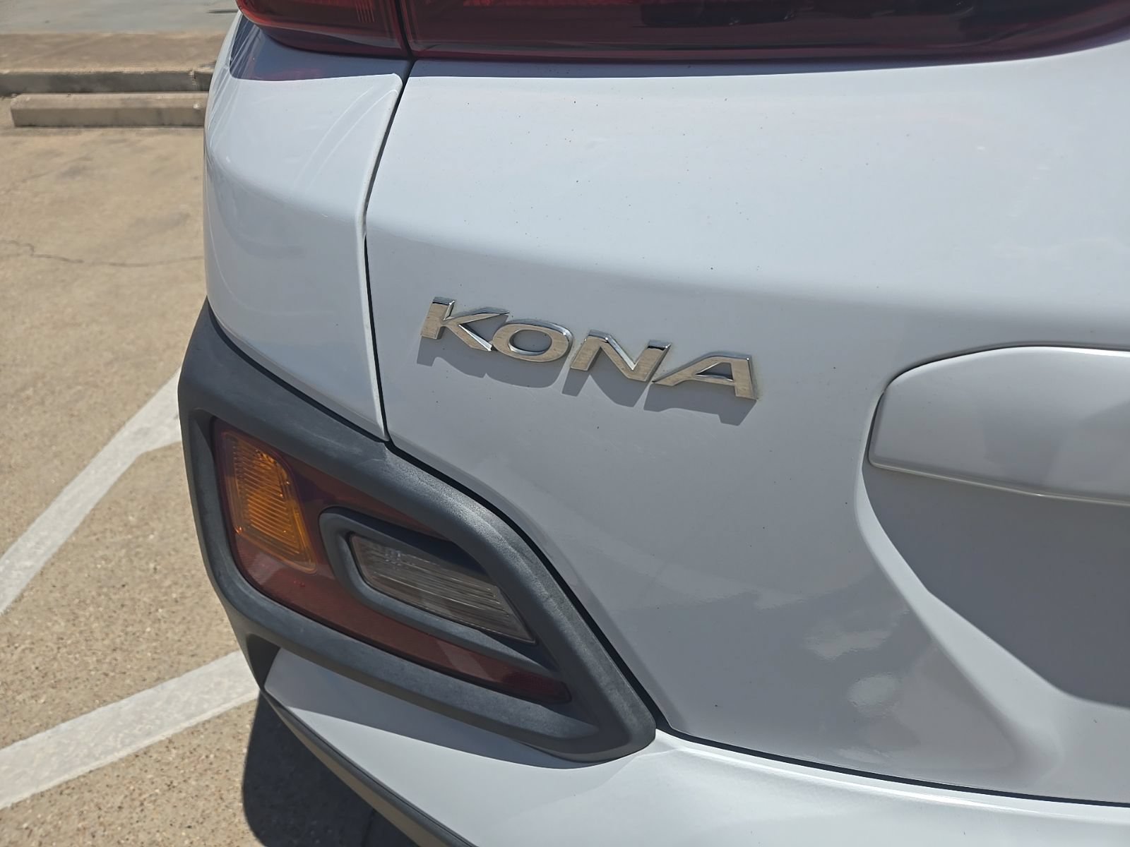 Used 2018 Hyundai Kona SE FWD image 6