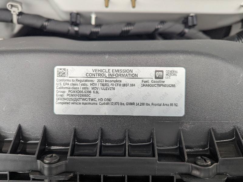 Used 2023 Chevrolet Express 4500 w/ Power Convenience Package RWD image 30
