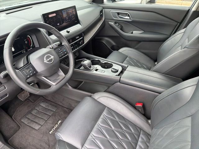 Used 2026 Nissan Rogue Platinum w/ Platinum Premium Package AWD/4WD image 13