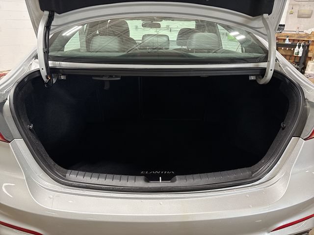 Used 2018 Hyundai Elantra Sport w/ Cargo Package FWD image 19