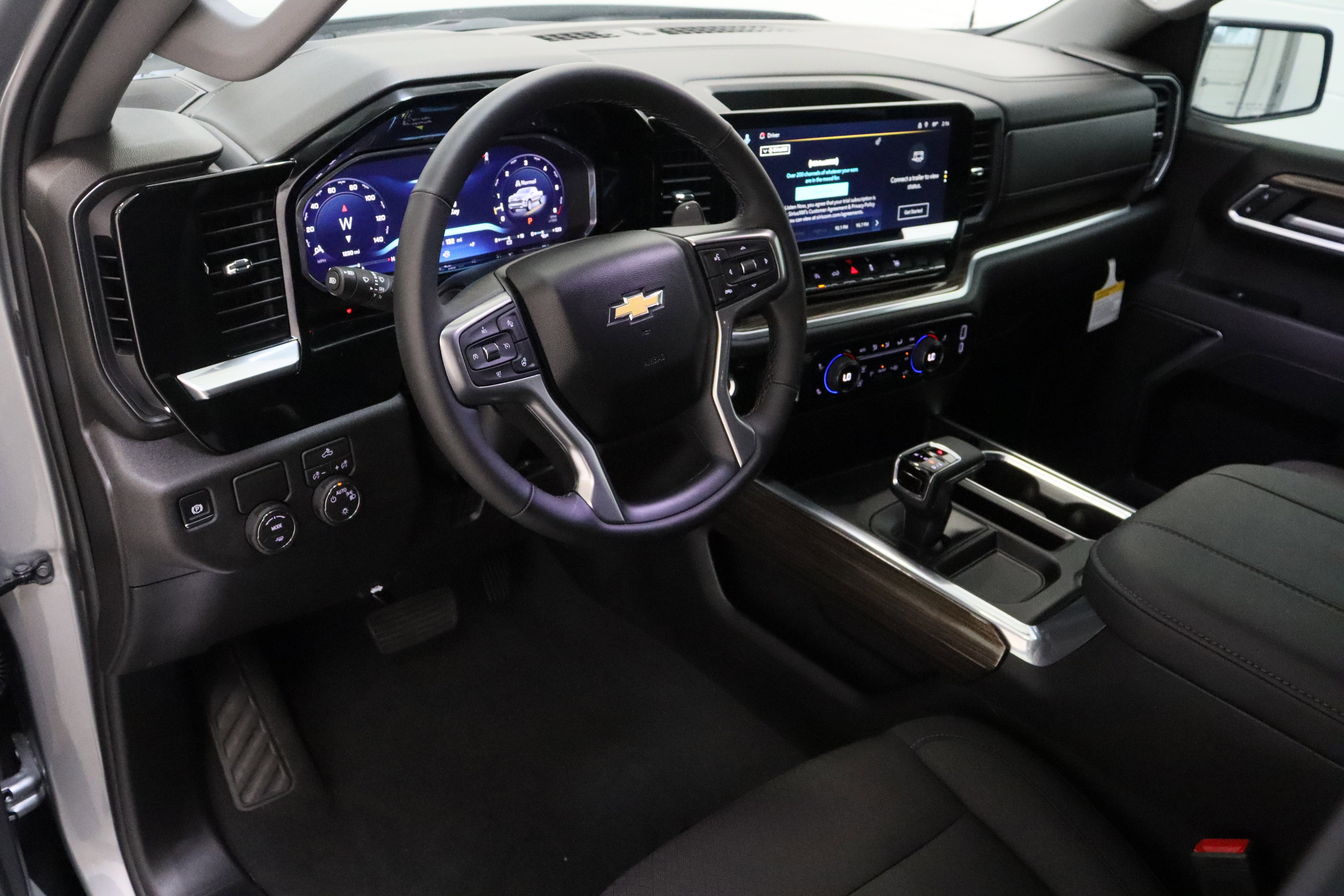 Used 2026 Chevrolet Silverado 1500 LT w/ Texas Edition Plus RWD image 13