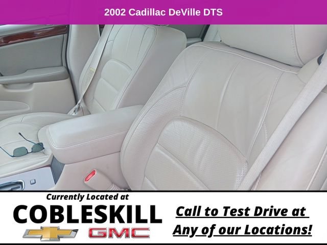 Used 2002 Cadillac De Ville DTS w/ Premium Equipment Pkg FWD image 17