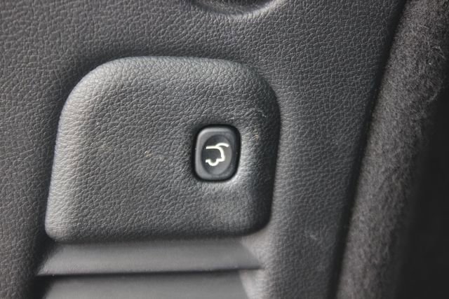Used 2020 Dodge Durango R/T w/ Blacktop Package AWD/4WD image 28