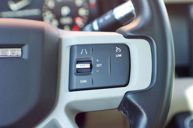 Used 2022 Land Rover Defender 90 S image 26