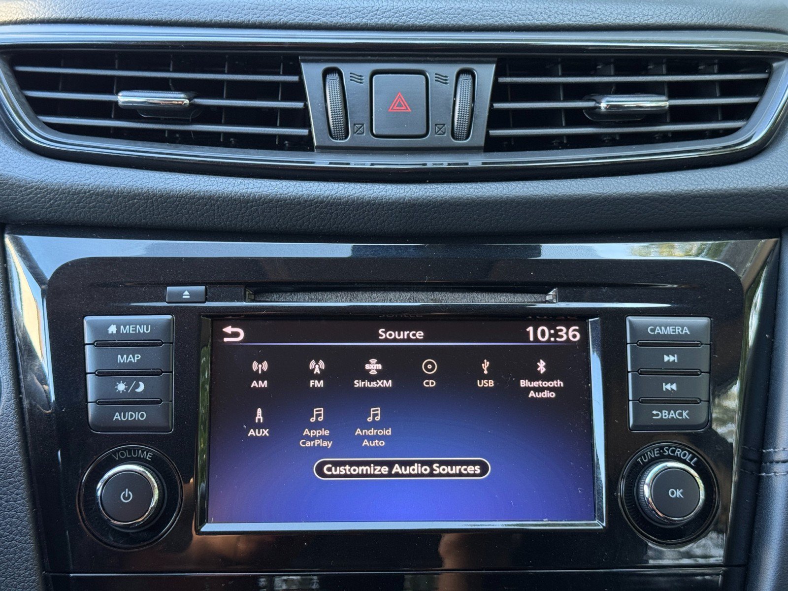 Used 2018 Nissan Rogue SL AWD/4WD image 26