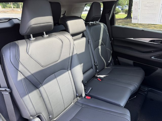 Used 2026 INFINITI QX60 Luxe w/ Cargo Package AWD/4WD image 33