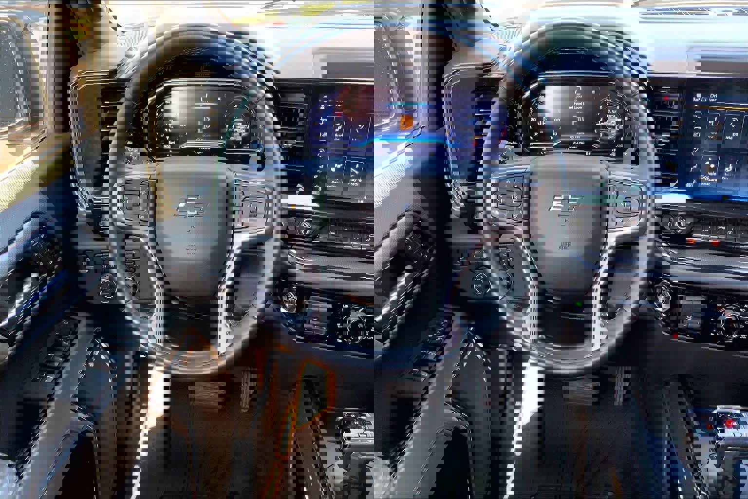 Certified 2024 Chevrolet Silverado 1500 ZR2 w/ Technology Package image 5