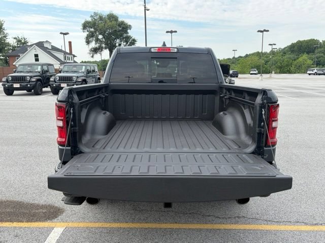 New 2026 RAM 1500 Express AWD/4WD image 5