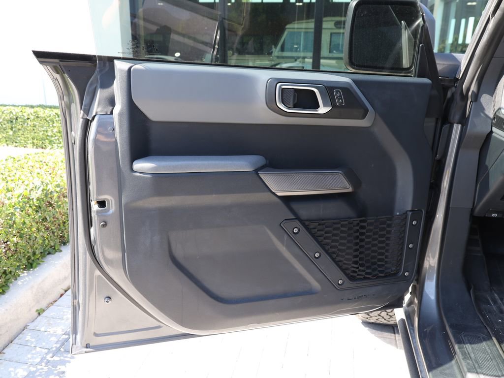Used 2022 Ford Bronco Black Diamond AWD/4WD image 10