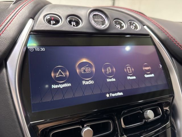 Used 2021 Aston Martin DBX image 31