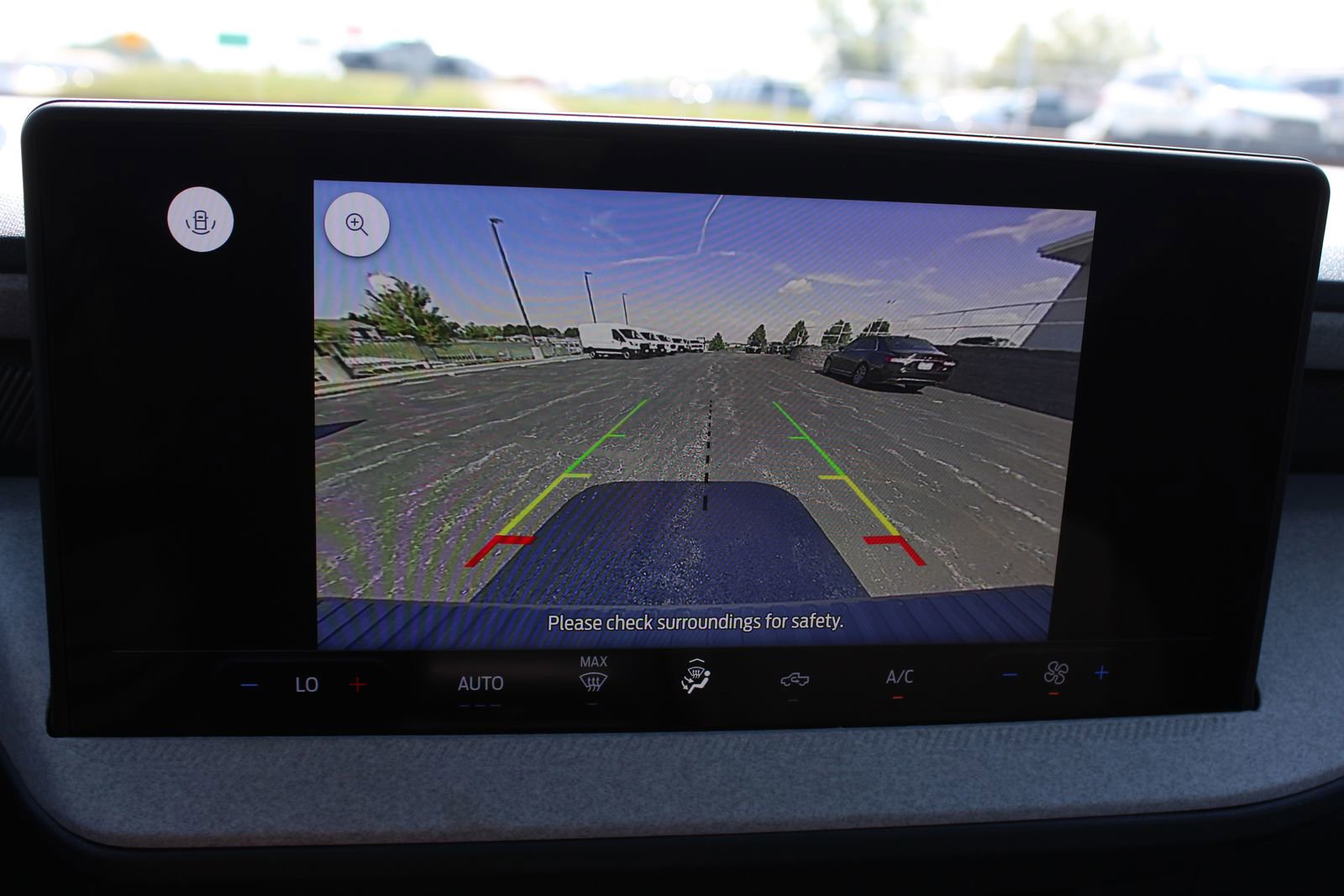 New 2025 Ford Maverick XLT image 32