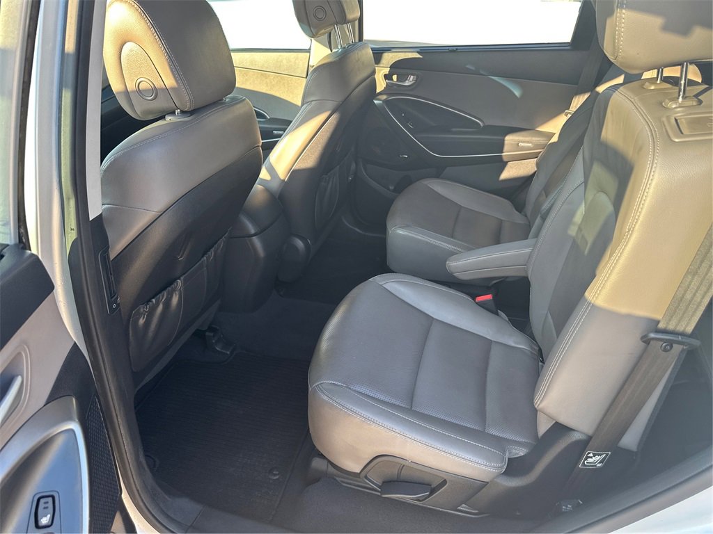 Used 2016 Hyundai Santa Fe Limited w/ Option Group 04 image 11