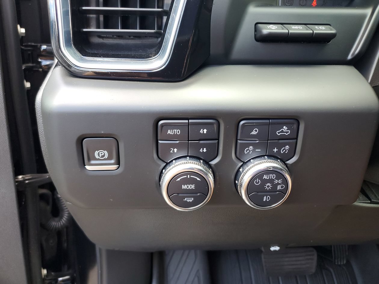 Used 2024 GMC Sierra 1500 Denali w/ Denali Reserve Package AWD/4WD image 30
