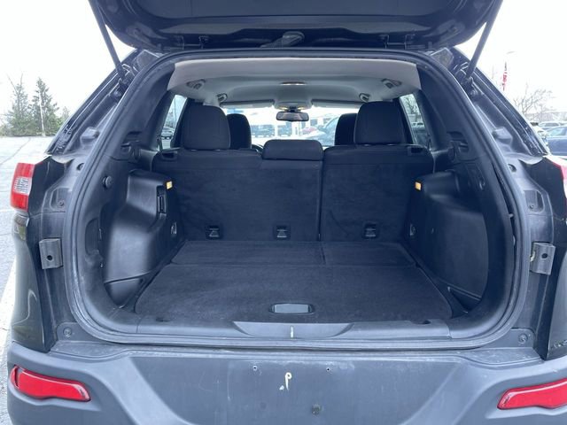Used 2018 Jeep Cherokee Latitude image 24
