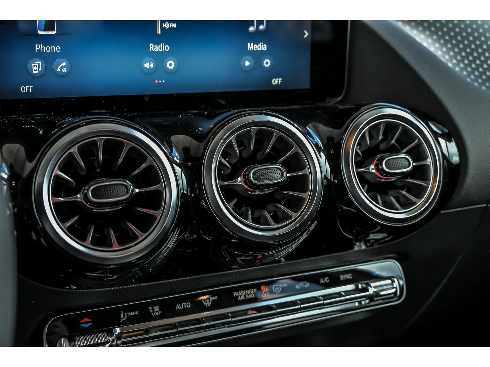 Certified 2026 Mercedes-Benz GLA 250 4MATIC image 19