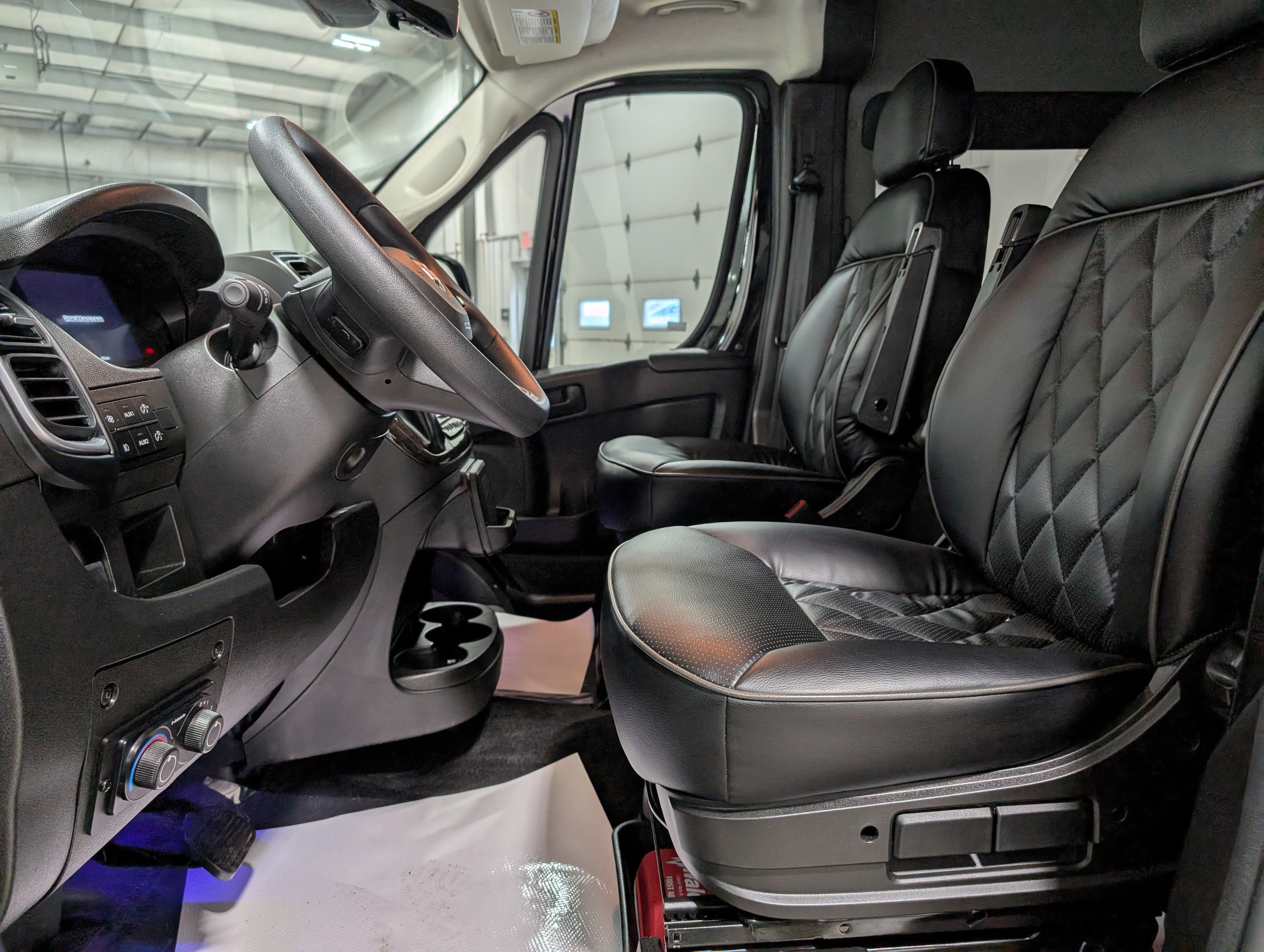 Used 2023 RAM ProMaster 2500 w/ Driver Convenience Group image 16