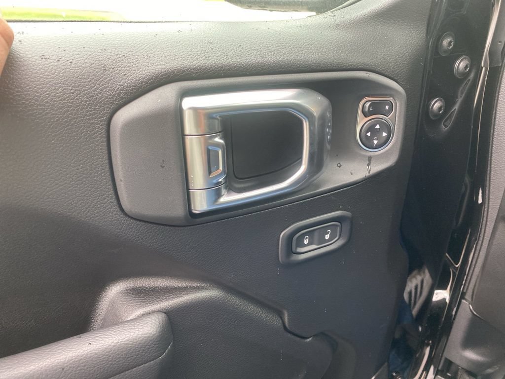 New 2025 Jeep Gladiator Sport AWD/4WD image 25