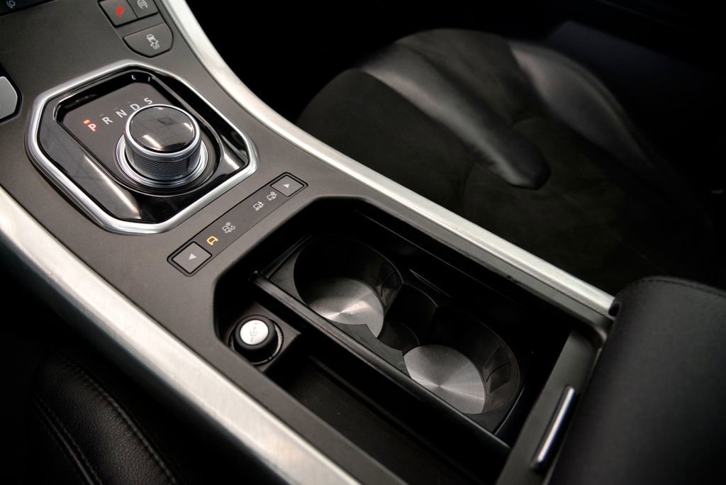 Used 2015 Land Rover Range Rover Evoque Pure image 25