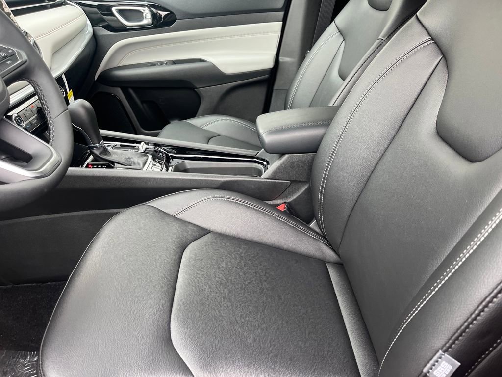 New 2026 Jeep Compass Limited w/ Sun, Sound & Navigation Group image 16