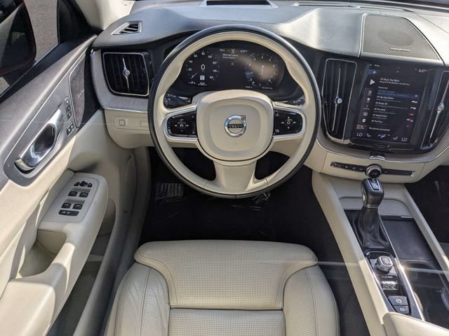 Used 2021 Volvo XC60 T6 Inscription AWD/4WD image 16