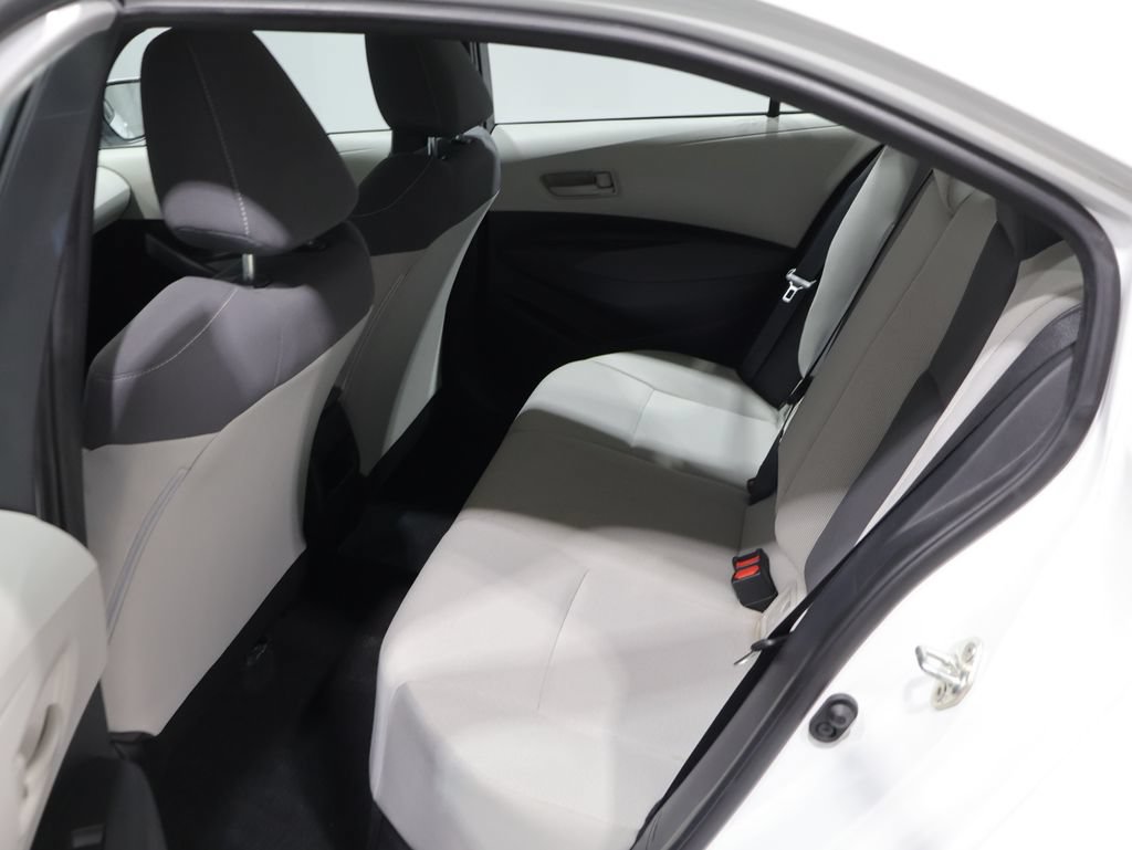 Used 2022 Toyota Corolla LE w/ Carpet Mat Package (TMS) FWD image 18