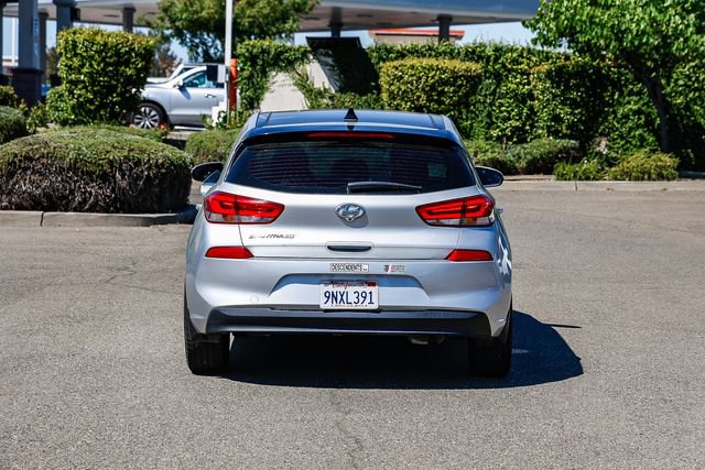 Used 2018 Hyundai Elantra GT w/ Tech Package 03 FWD image 4