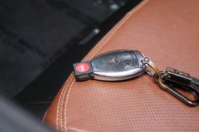 Used 2007 Mercedes-Benz SL 550 image 16
